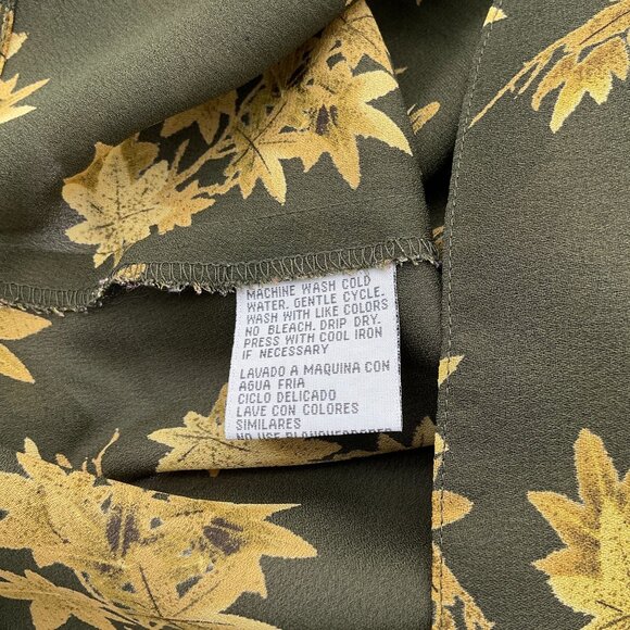 Jones Wear Long Bell Sleeve V-Neck Ruffled Button Front VTG Leaves Blouse 6 - Picture 6 of 8